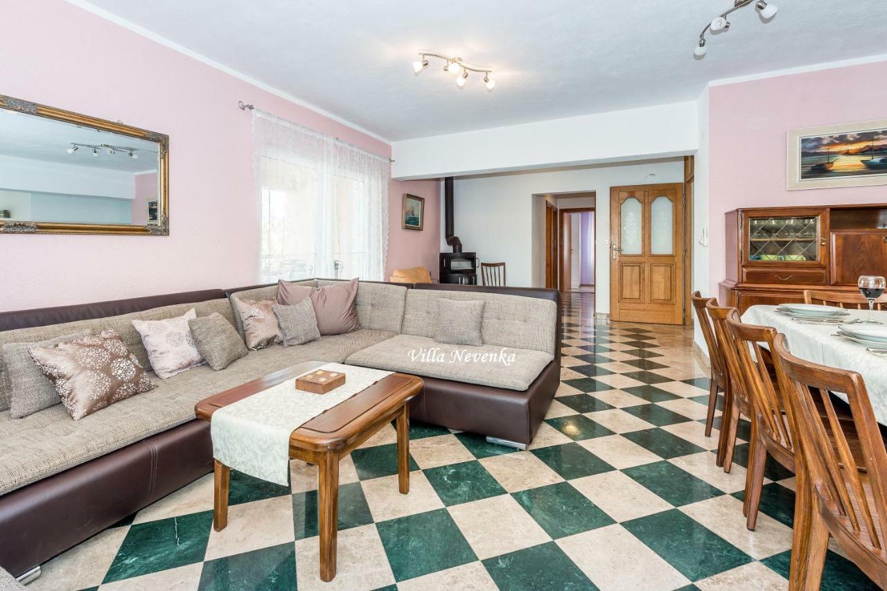 Apartments Villa Nevenka Rogoznica  Exterior photo